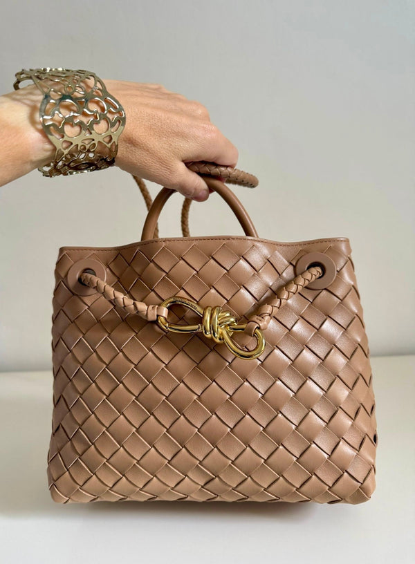 Bottega Veneta: la storia della storica pelle intrecciata