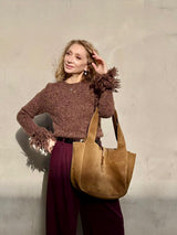 LE 5 À 7 BEA IN SUEDE